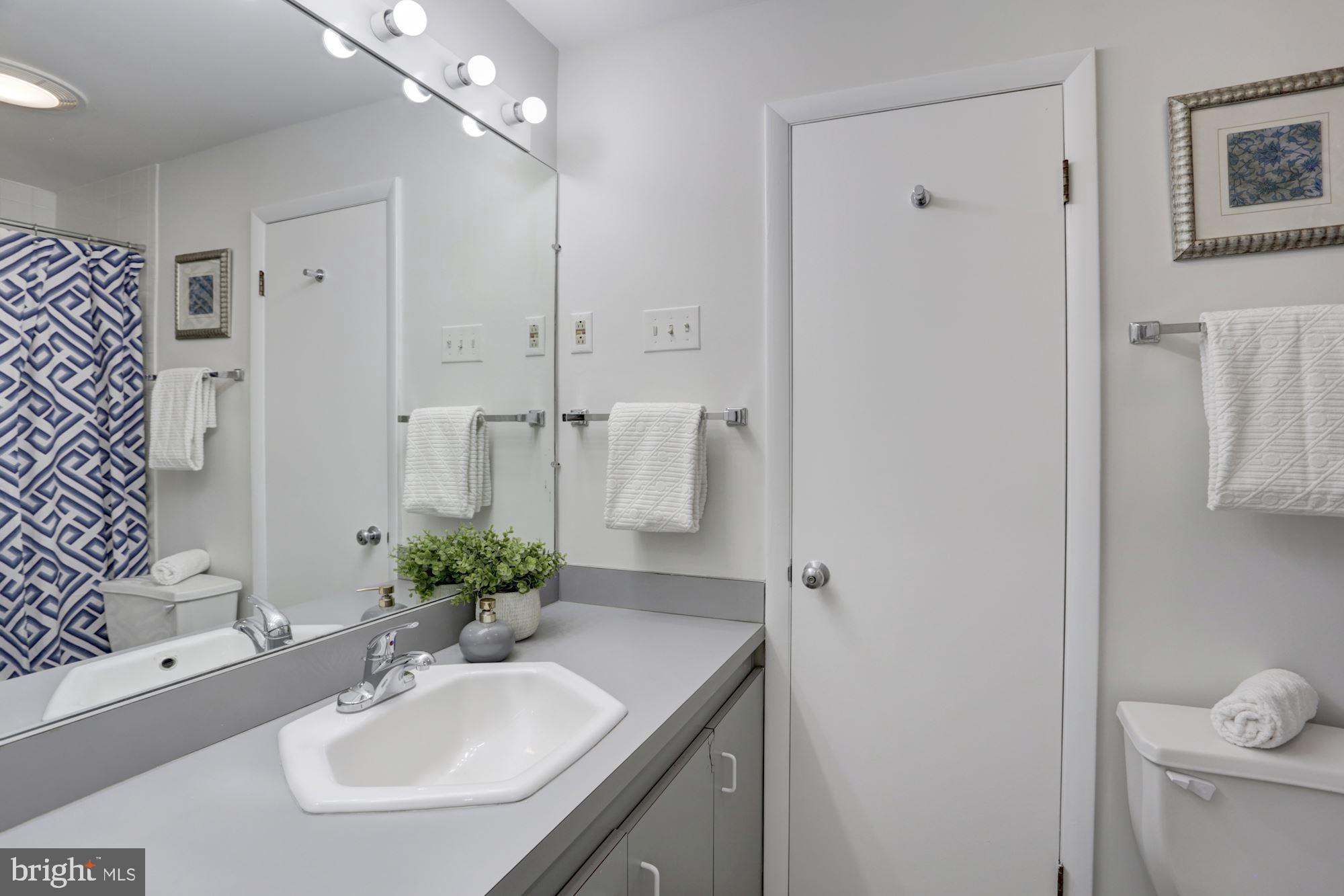 2212 Tunlaw Road Northwest Washington, DC 20007 - Photo 23 of 26 Gallery Image 23