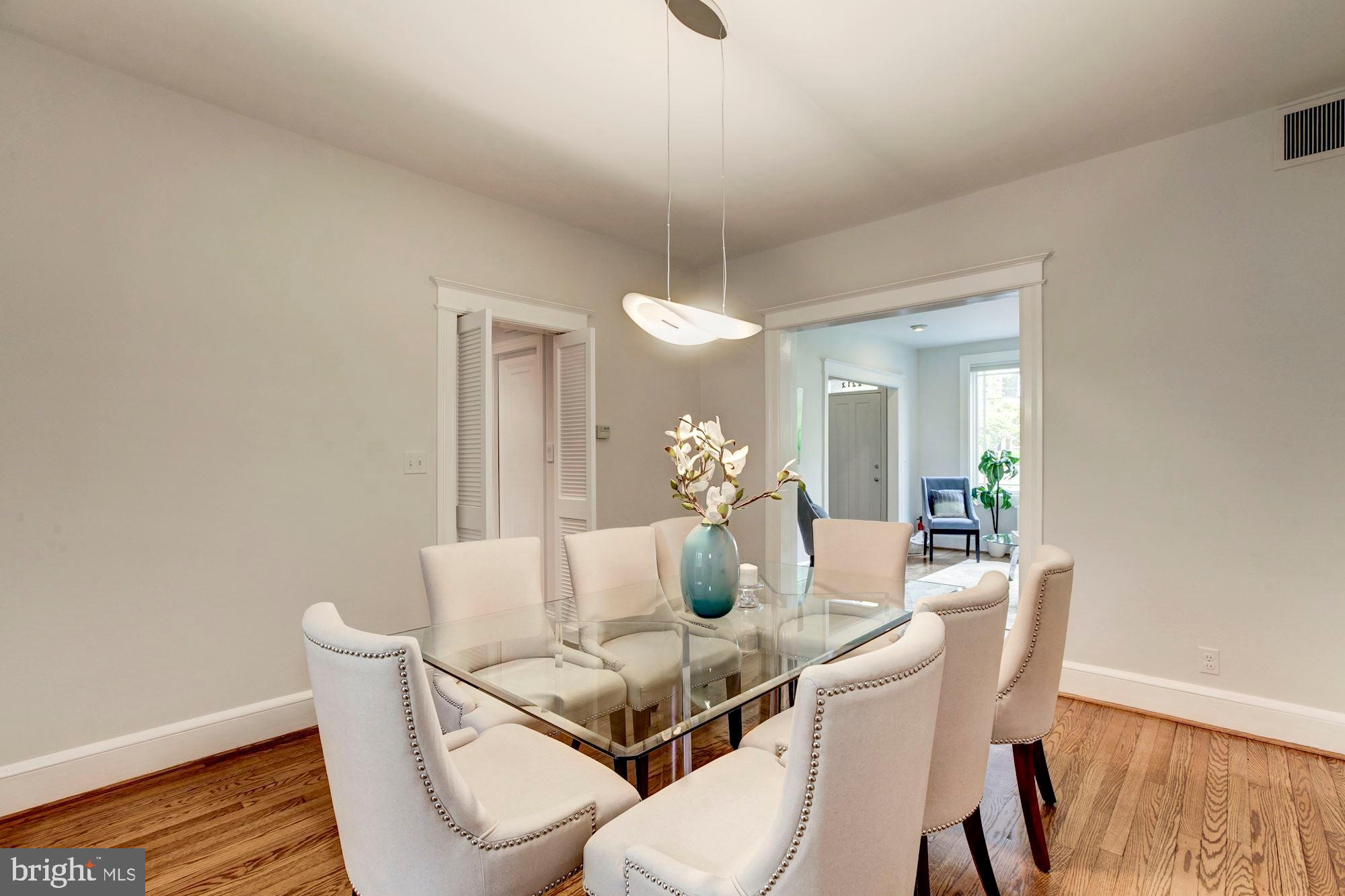 2212 Tunlaw Road Northwest Washington, DC 20007 - Photo 7 of 26 Gallery Image 7