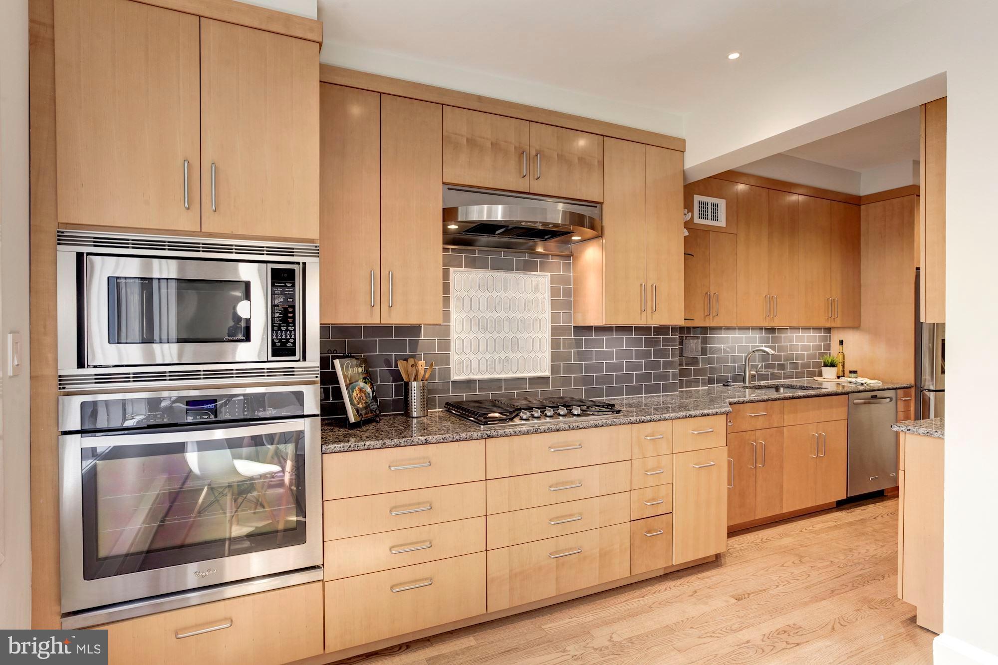 2212 Tunlaw Road Northwest Washington, DC 20007 - Photo 9 of 26 Gallery Image 9