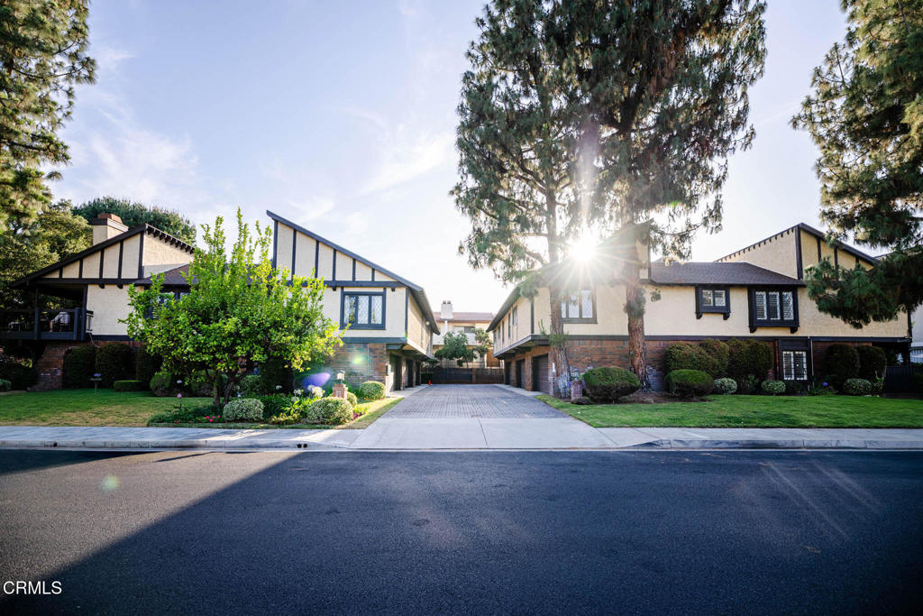 503 West Duarte Road, Unit 6 Arcadia, CA 91007 - Photo 2 of 101 503 W Duarte Rd-4224-HDR-Edit