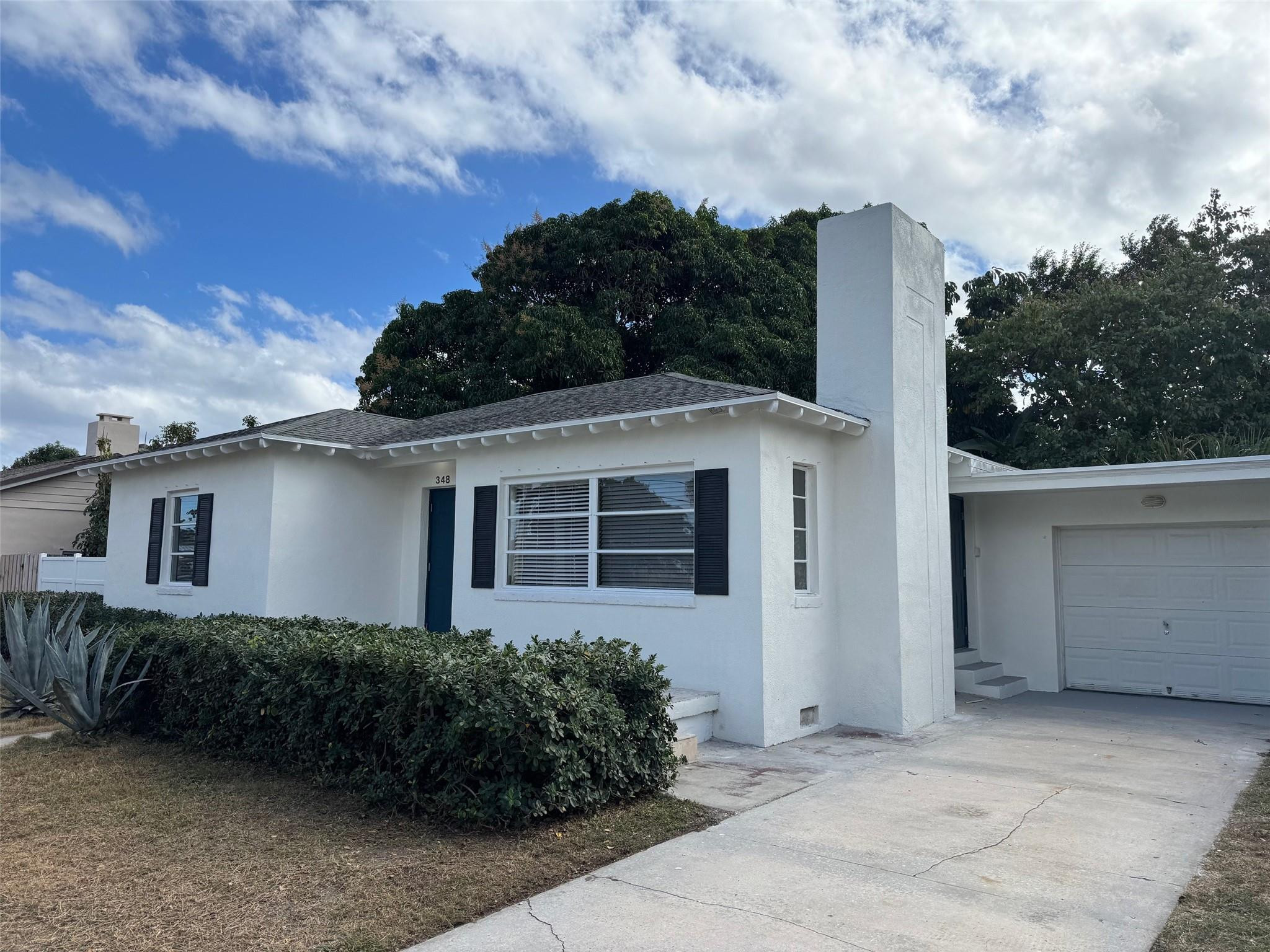 348 Gregory Road West Palm Beach, FL 33405 - Photo 2 of 23 Photo 2