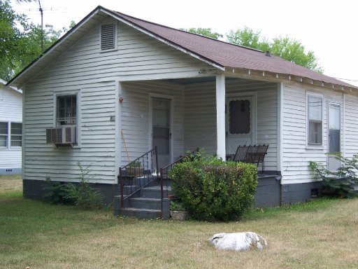 160 West Howe Street Alcoa, TN 37701 - Photo 1 of 1 Primary Photo