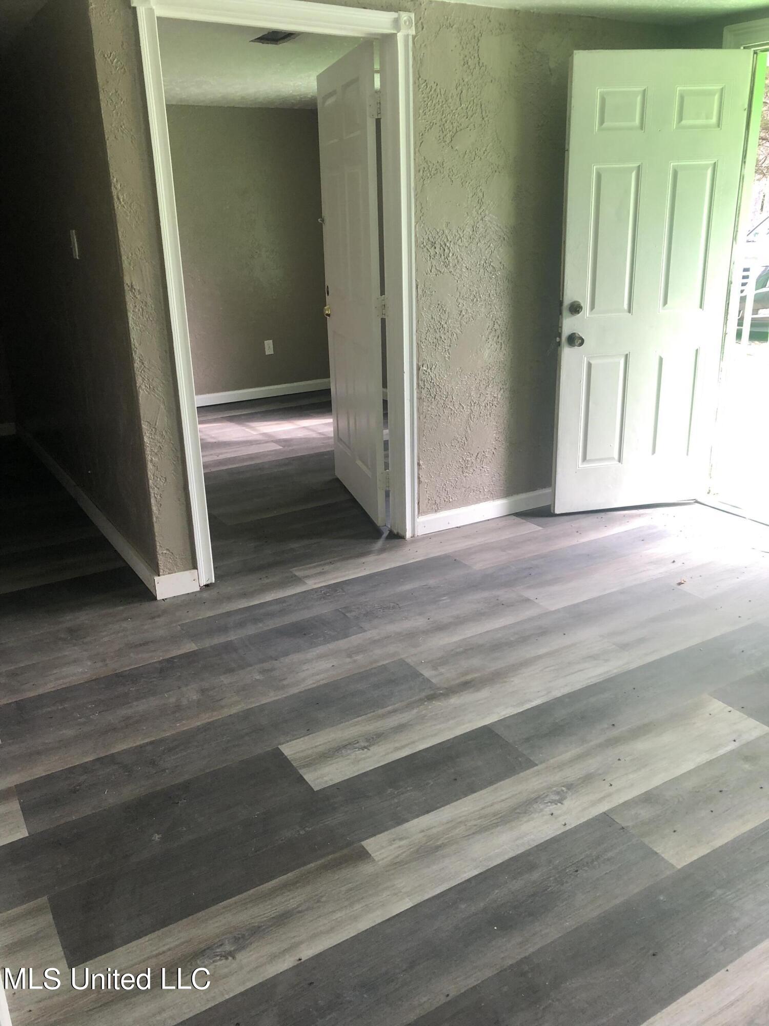 16206 Robinson Road Gulfport, MS 39503 - Photo 5 of 9 A67723C0-A7D3-4D22-9D7F-86C2446373D6