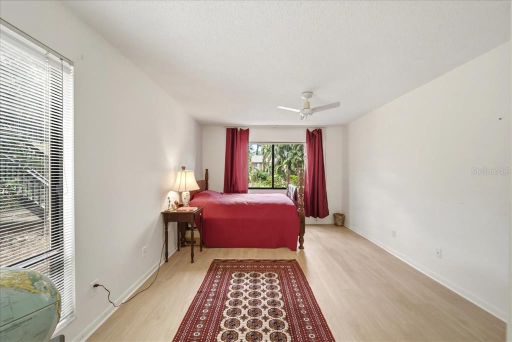 1711 Pelican Cove Road, Unit 341 Sarasota, FL 34231 - Photo 18 of 50
