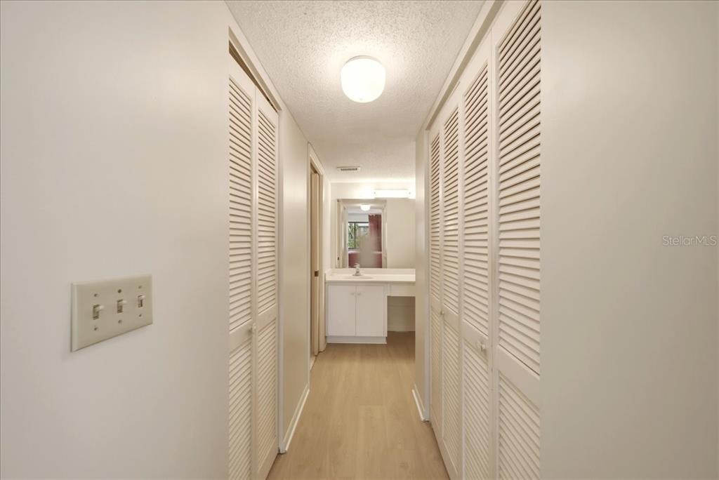 1711 Pelican Cove Road, Unit 341 Sarasota, FL 34231 - Photo 21 of 50