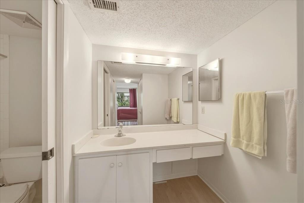 1711 Pelican Cove Road, Unit 341 Sarasota, FL 34231 - Photo 22 of 50