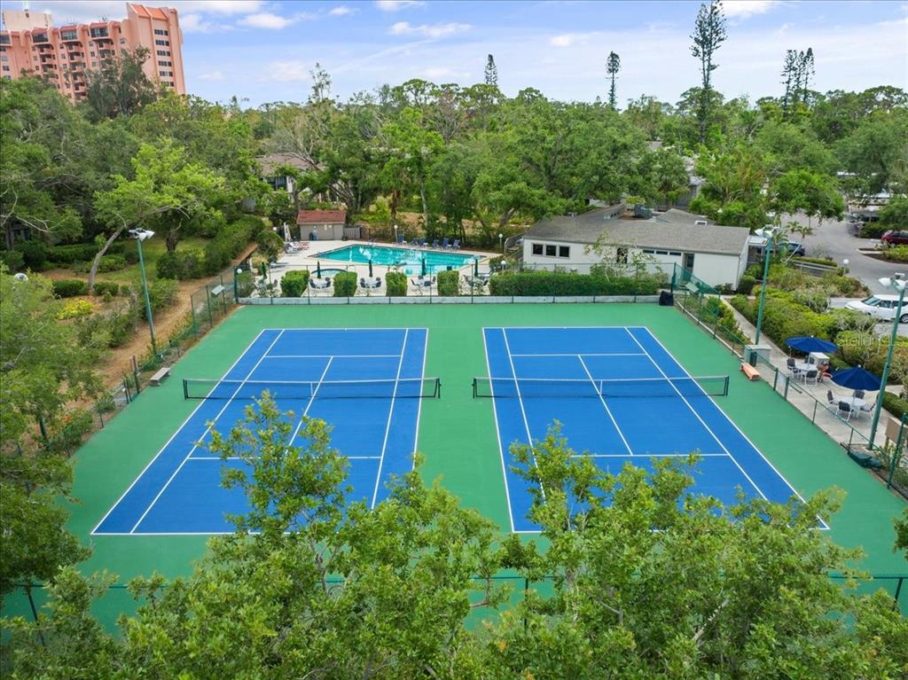 1711 Pelican Cove Road, Unit 341 Sarasota, FL 34231 - Photo 33 of 50
