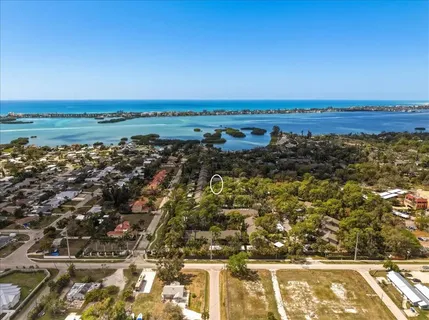 $315,000 | 1711 Pelican Cove Road, Unit 341, Sarasota, FL 34231