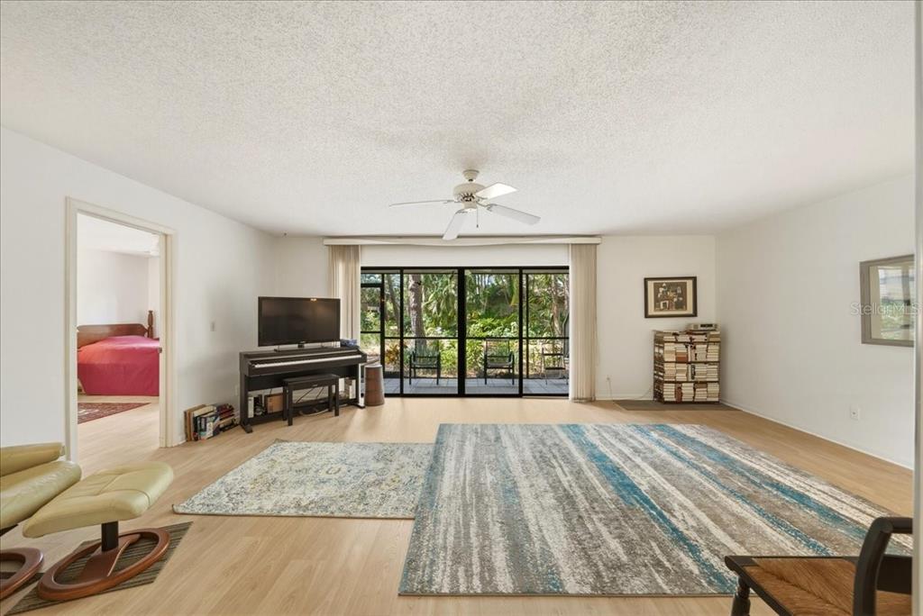 1711 Pelican Cove Road, Unit 341 Sarasota, FL 34231 - Photo 10 of 50