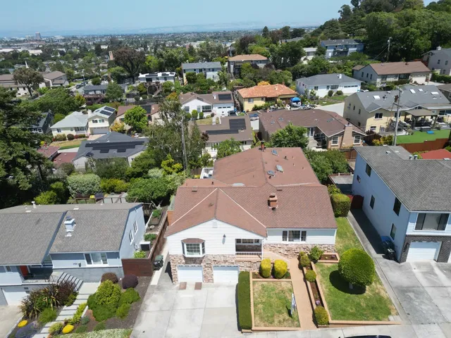 $2,888,000 | 3709 Kenwood Avenue, San Mateo, CA 94403