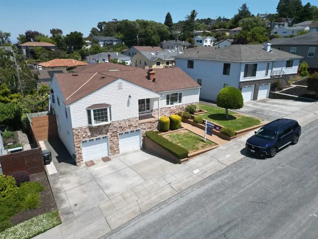 $2,888,000 | 3709 Kenwood Avenue, San Mateo, CA 94403