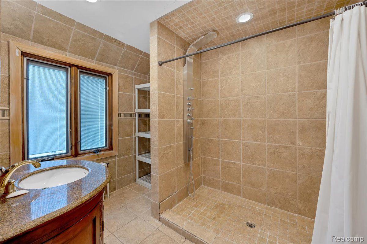 19160 Woodston Road Highland Park, MI 48203 - Photo 29 of 65 Gallery Image 29