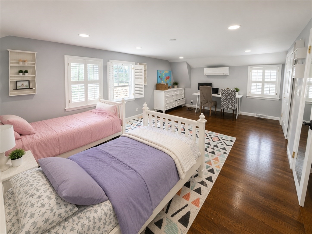 51 Hartman Road Newton, MA 02459 - Photo 11 of 23 Gallery Image 11