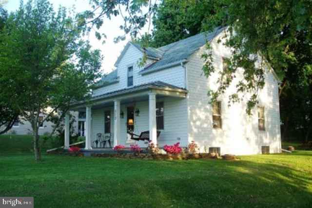 810 Lisburn Road Carlisle, PA 17015 - Photo 1 of 25 Gallery Image 1