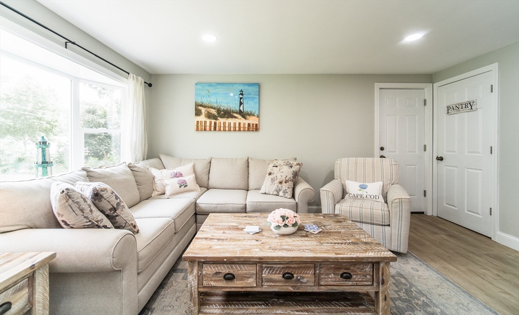 945 Santuit-Newtown Road Barnstable, MA 02648 - Photo 11 of 41 Gallery Image 11