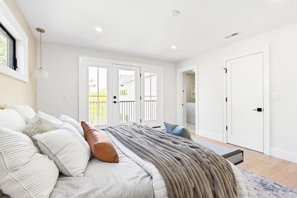 130 Nonantum Road, Unit 2 Newton, MA 02458 - Photo 17 of 37 Gallery Image 17