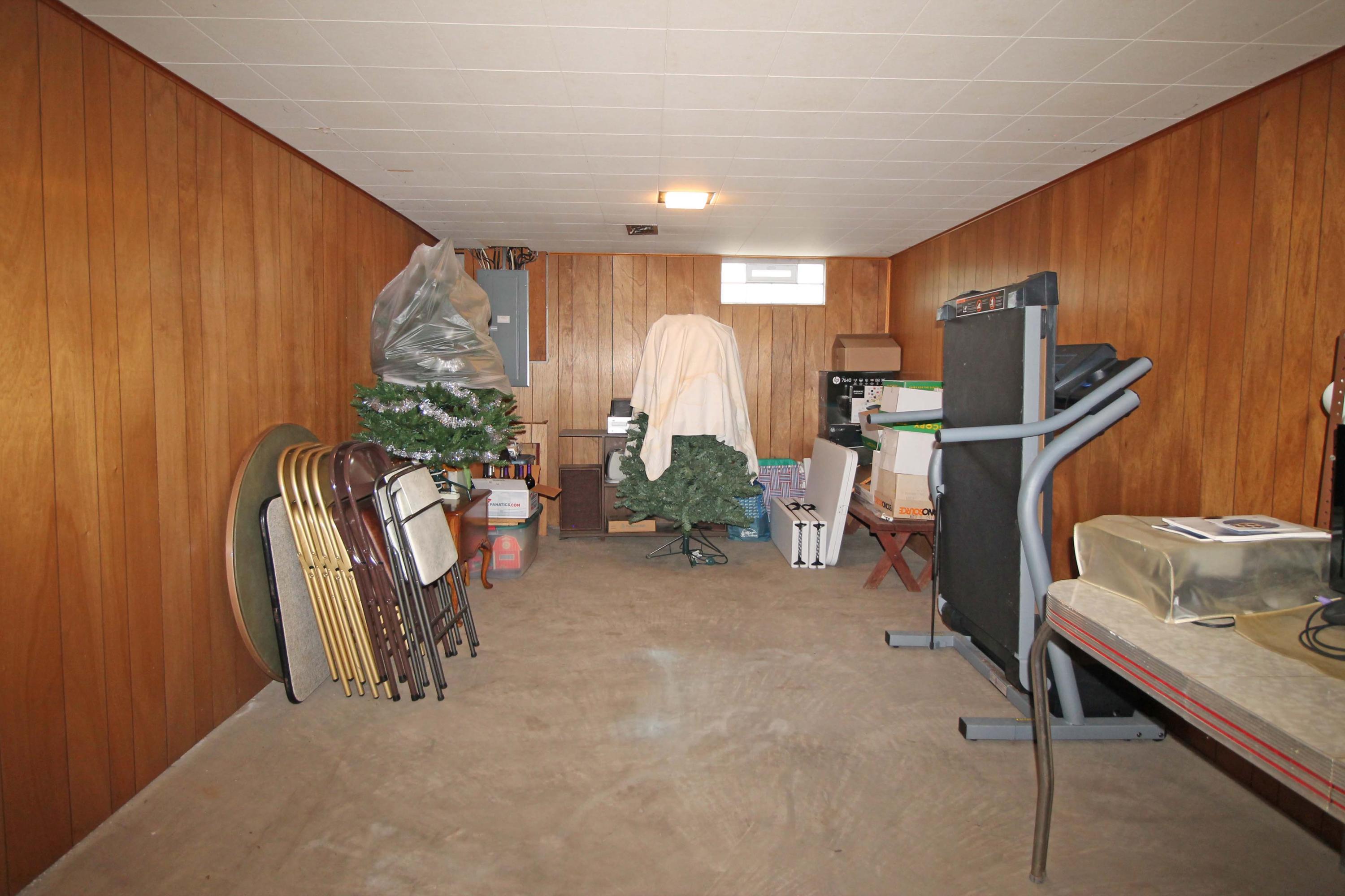 548 Clark State Road Columbus, OH 43230 - Photo 26 of 37
