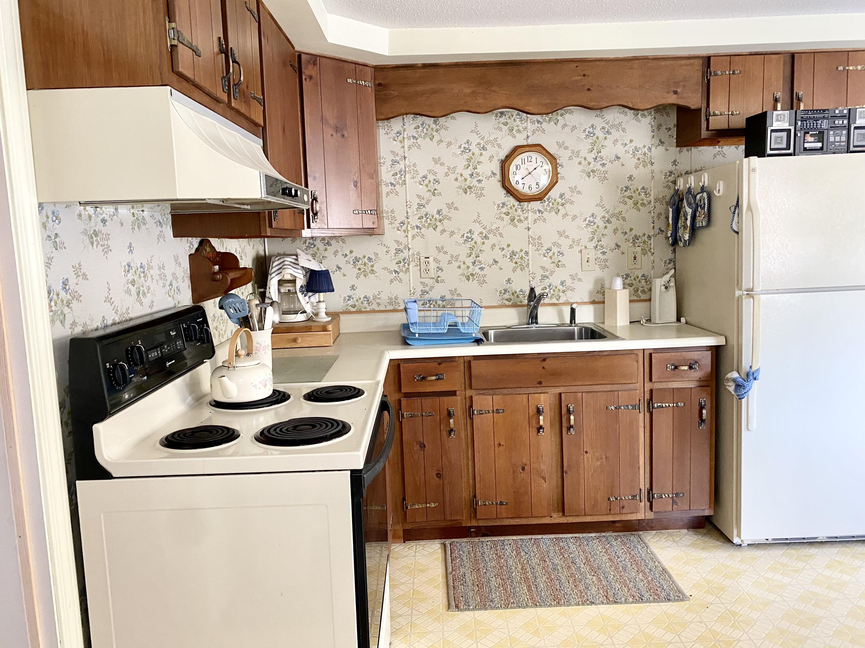 154 Grindstone Road Medway, ME 04460 - Photo 8 of 27 IMG_E3102