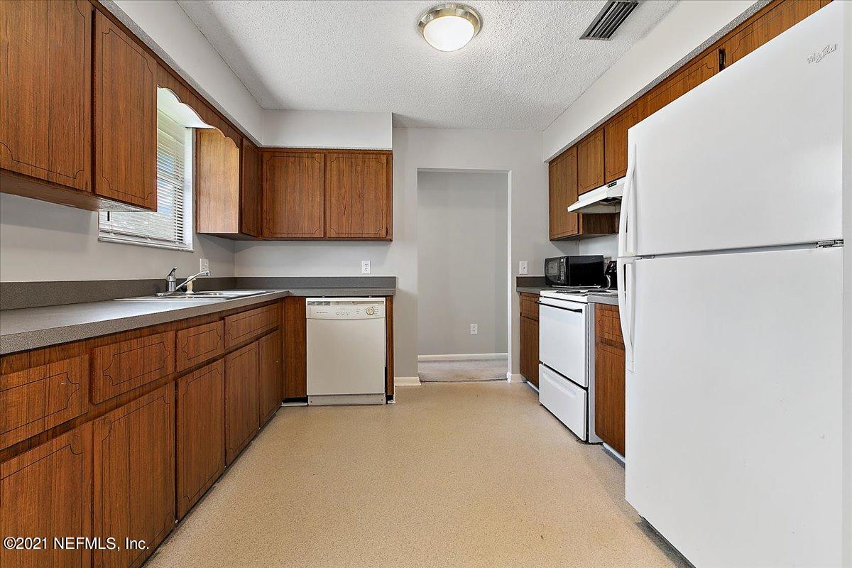 05-Kitchen