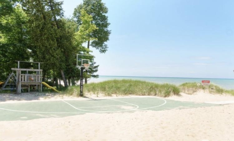 4410 Fox Farm Road Manistee, MI 49660 - Photo 53 of 56 Basketball courts