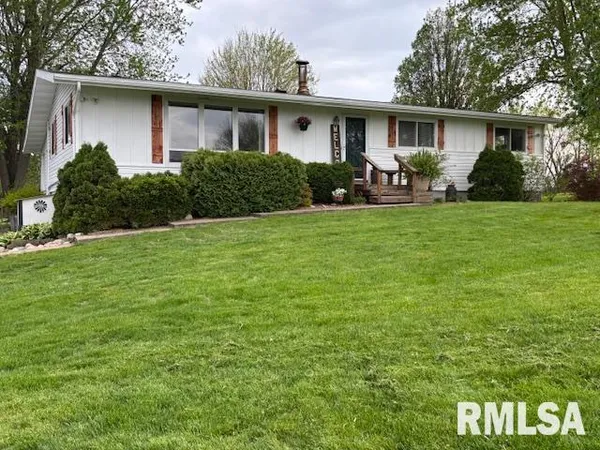 $195,000 | 16157 Moore Cemetery Road, Carlinville, IL 62626