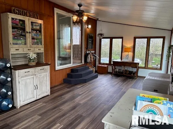 $195,000 | 16157 Moore Cemetery Road, Carlinville, IL 62626