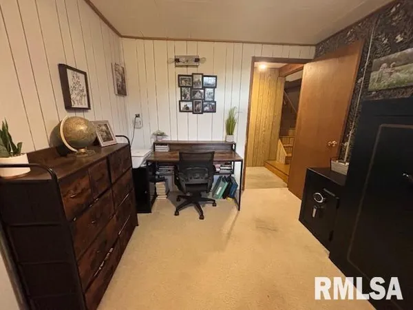 $195,000 | 16157 Moore Cemetery Road, Carlinville, IL 62626