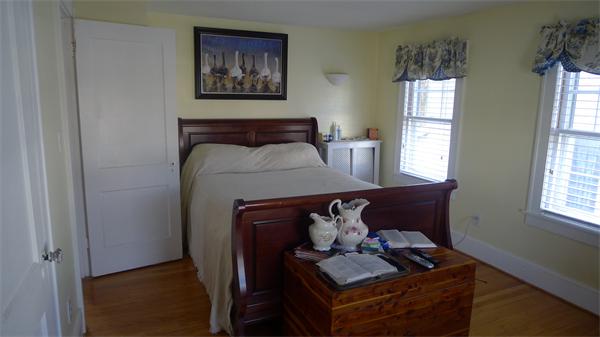 929 Sumner Avenue Springfield, MA 01118 - Photo 23 of 29 a living room with furniture and a fireplace