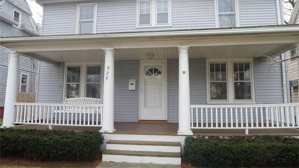929 Sumner Avenue Springfield, MA 01118 - Photo 29 of 29 front view of a house