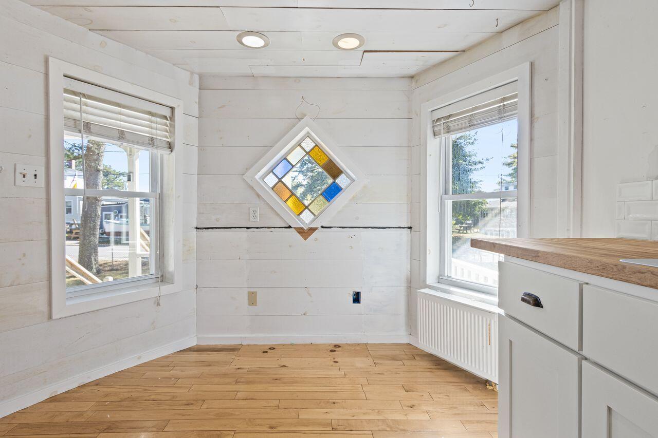 12 Lower Beach Road Saco, ME 04072 - Photo 16 of 60 20251010KH-71019