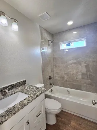 $1,500 | 6152 Brocks Lane, Fort Worth, TX 76114