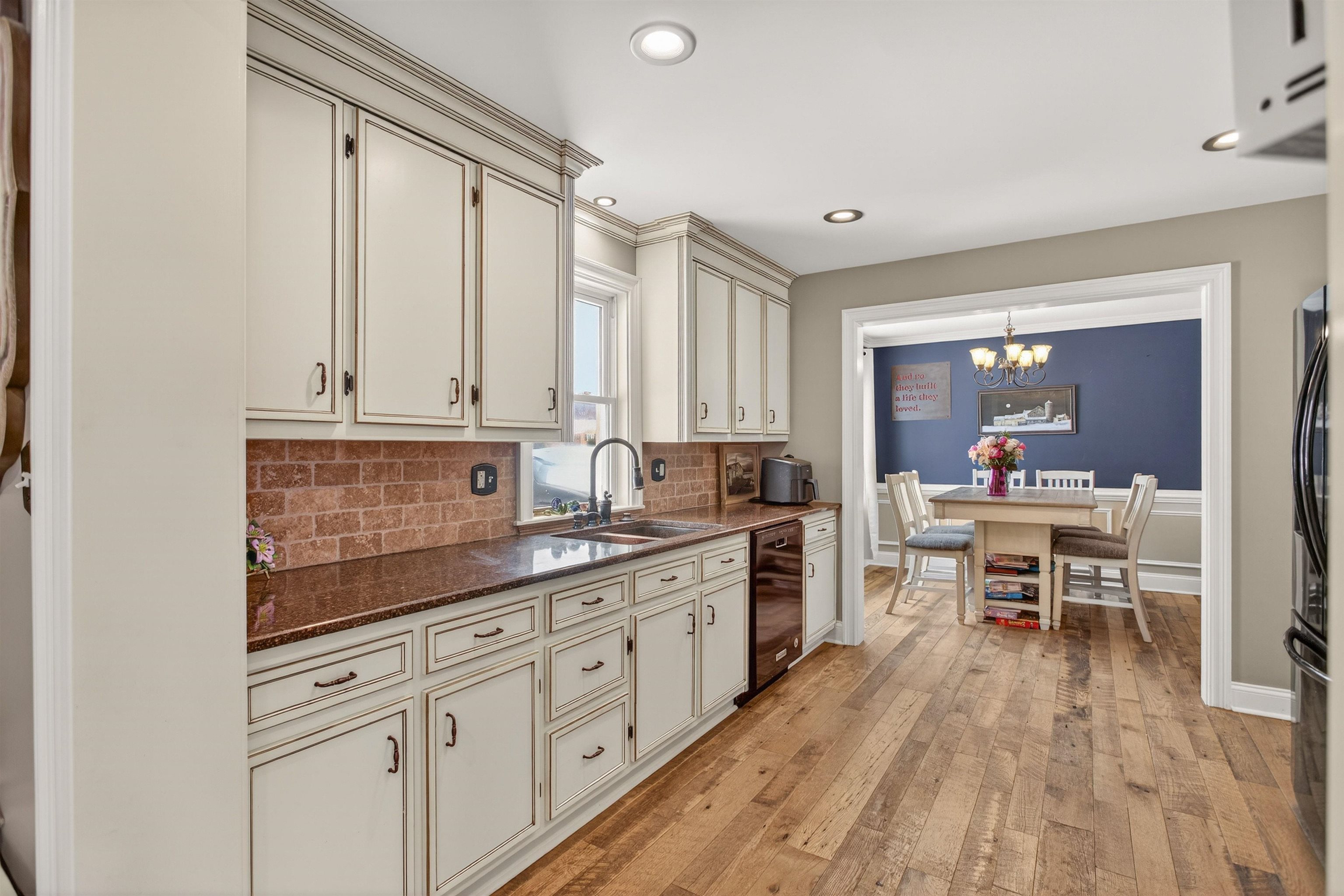 1325 Mt Torrey Road Lyndhurst, VA 22952 - Photo 8 of 40