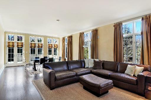 241 Maple Hill Road Glencoe, IL 60022 - Photo 9 of 16