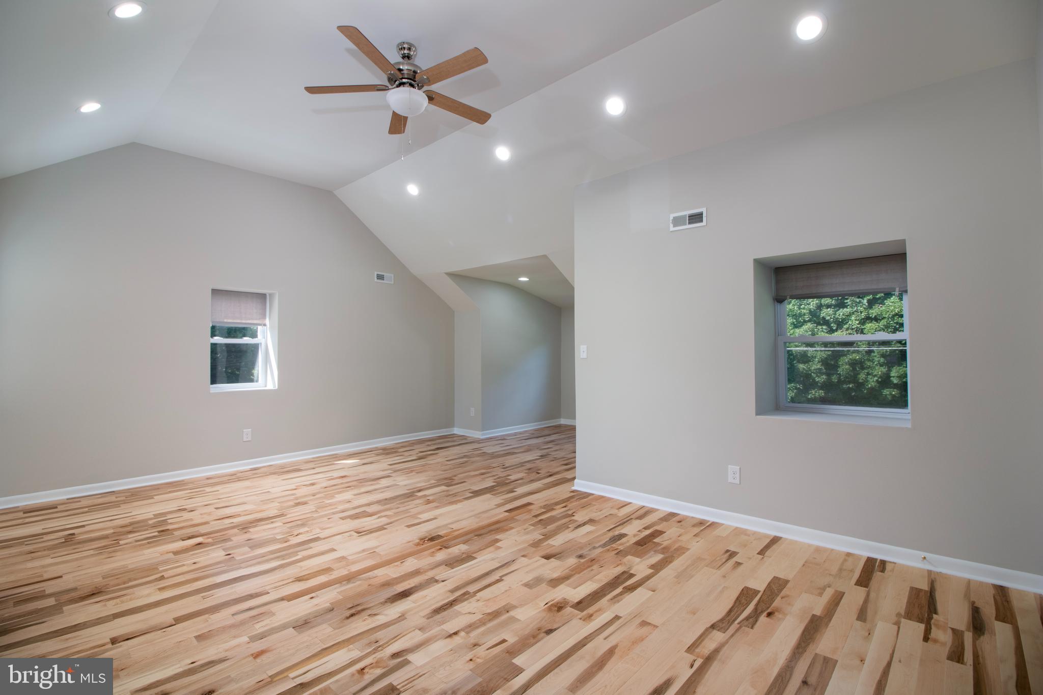 6942 Cresheim Road Philadelphia, PA 19119 - Photo 9 of 26 Gallery Image 9