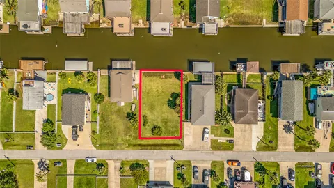 $287,000 | 16530 Nassau Way, Jamaica Beach, TX 77554