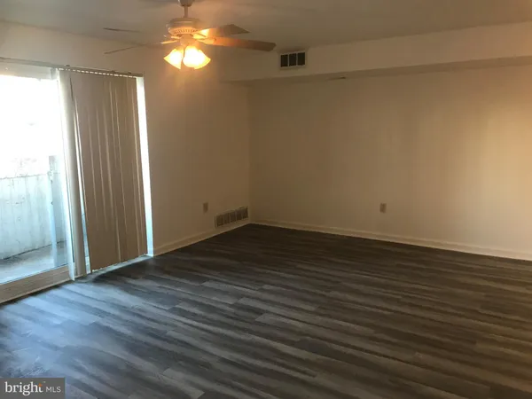 $1,500 | 3750 Clarendon Avenue, Unit 203, Philadelphia, PA 19114