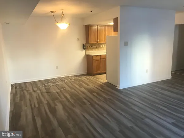 $1,500 | 3750 Clarendon Avenue, Unit 203, Philadelphia, PA 19114