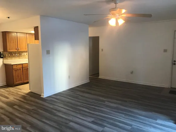 $1,500 | 3750 Clarendon Avenue, Unit 203, Philadelphia, PA 19114