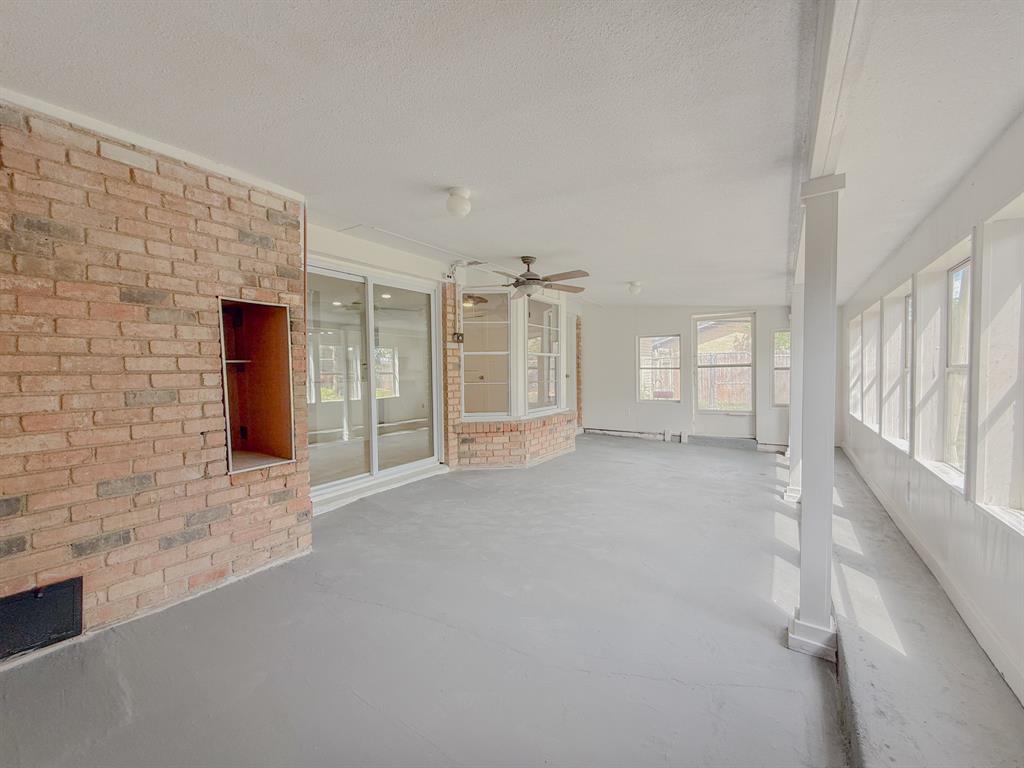 4013 Wedgworth Road South Fort Worth, TX 76133 - Photo 29 of 35