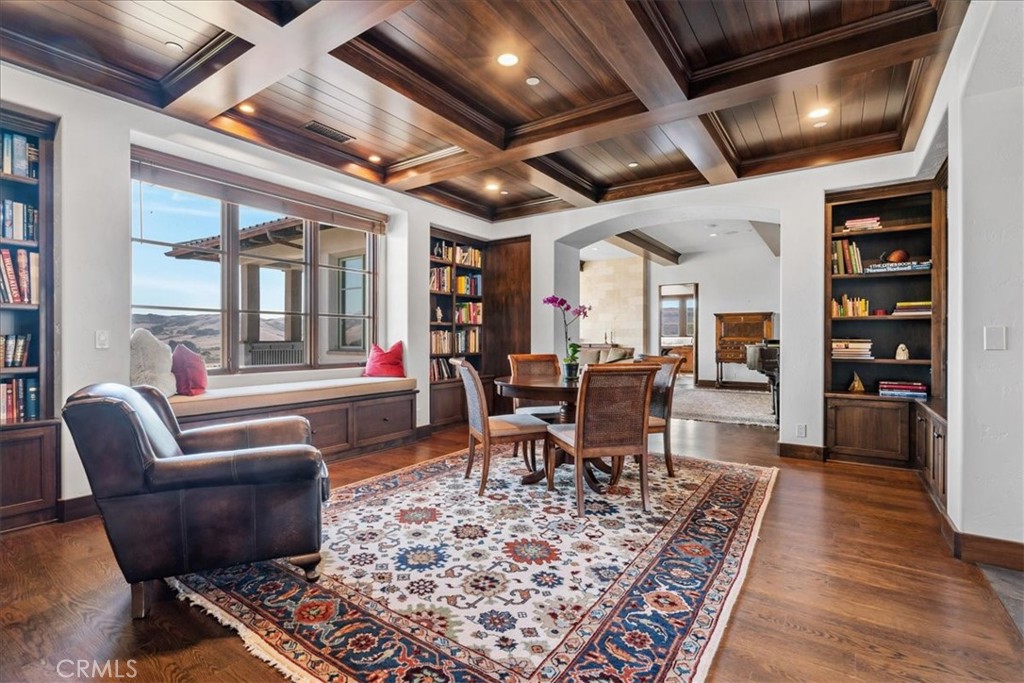 3515 Turri Road San Luis Obispo, CA 93405 - Photo 21 of 73 Library