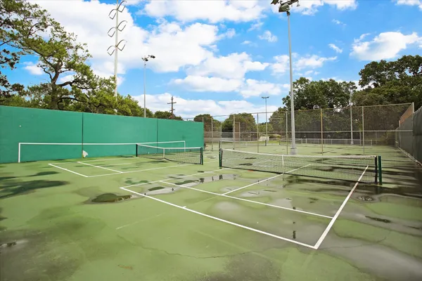 $625,000 | 1264 Seamist Drive, Houston, TX 77008