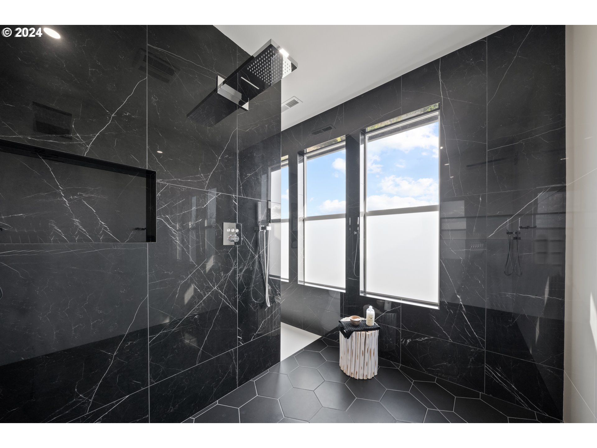 512 Province Drive Camas, WA 98607 - Photo 26 of 46 a bathroom with a sink and a mirror