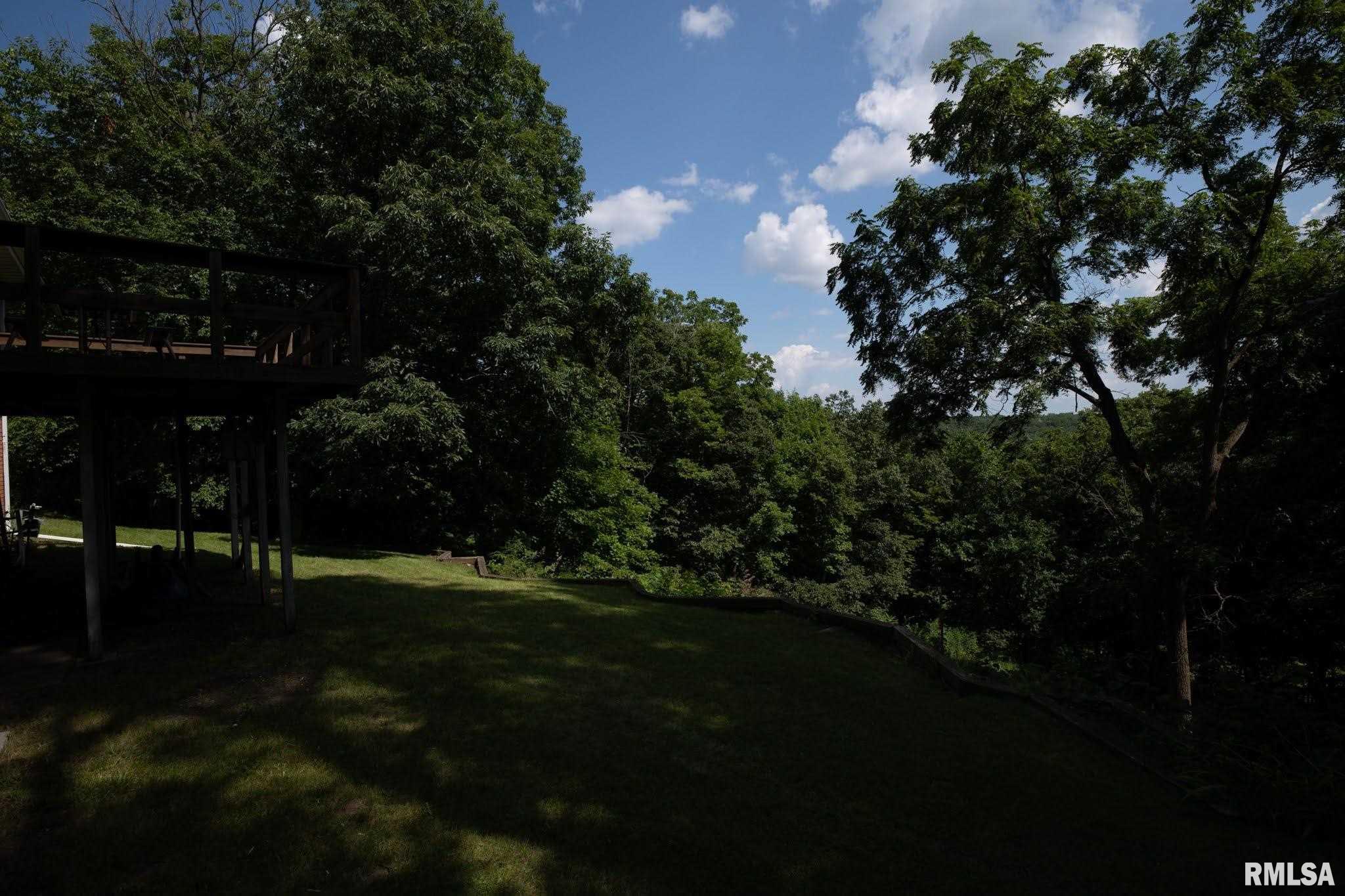110 West Bittersweet Road Washington, IL 61571 - Photo 12 of 49 Gallery Image 12