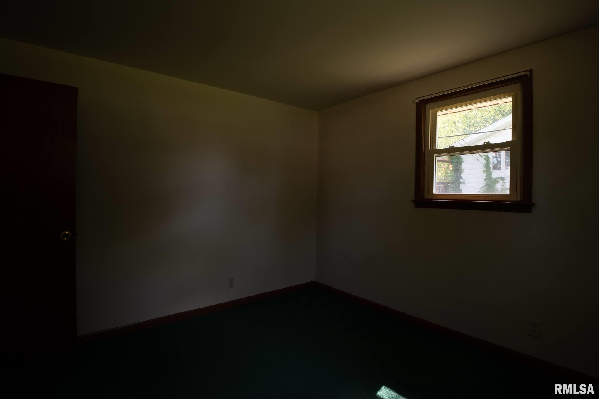 110 West Bittersweet Road Washington, IL 61571 - Photo 23 of 49 Gallery Image 23