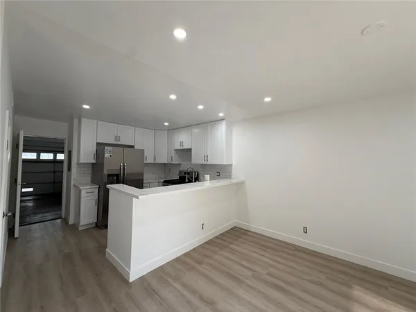 $3,750 | 13063 Hubbard Street, Unit 5, Sylmar, CA 91342