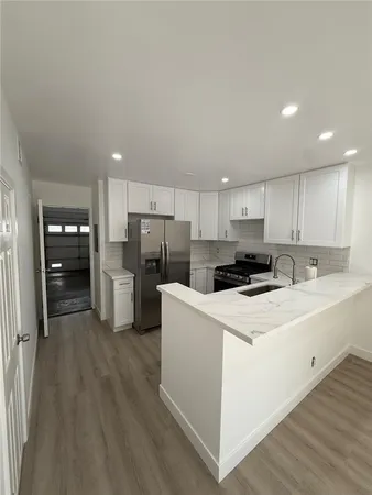 $3,750 | 13063 Hubbard Street, Unit 5, Sylmar, CA 91342