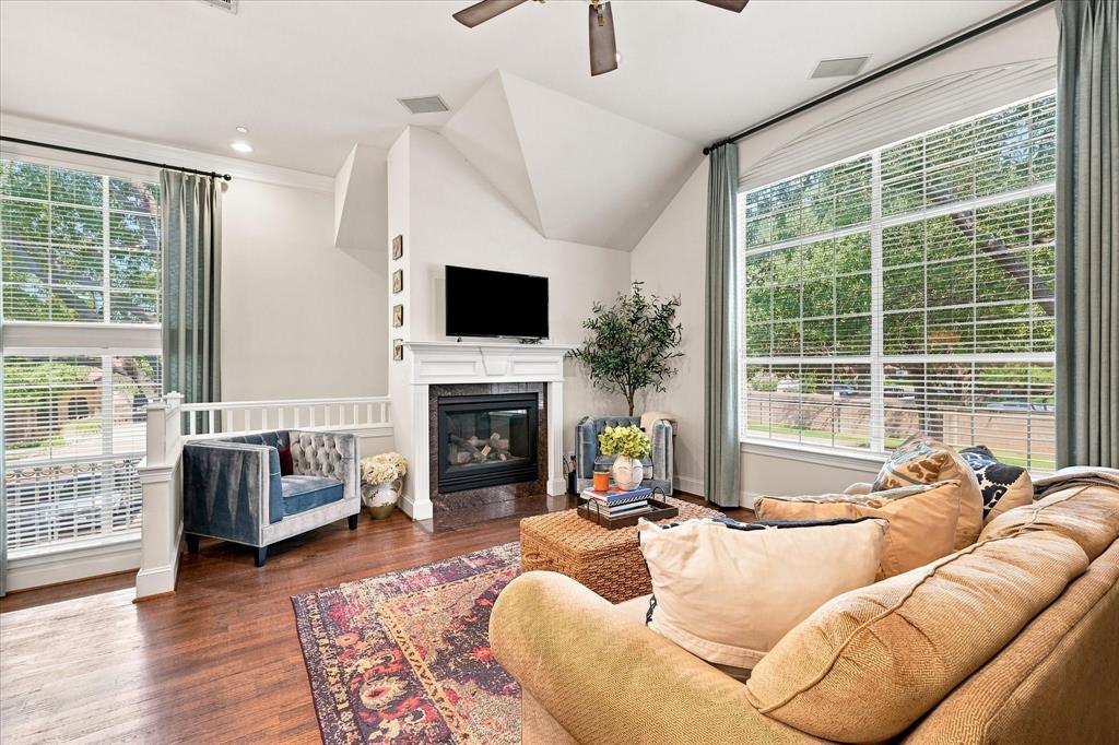 4131 Eastman Way Addison, TX 75001 - Photo 6 of 37 Gallery Image 6