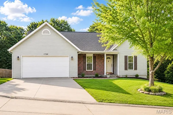 $289,900 | 1328 Oakwood Street, Jackson, MO 63755
