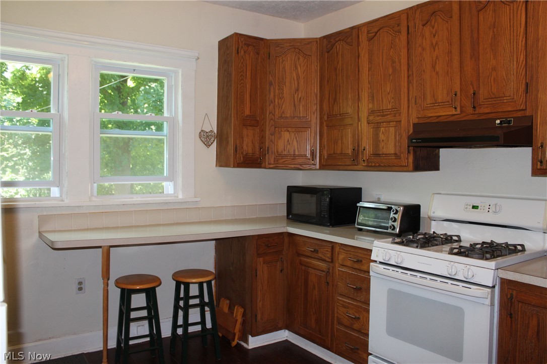 1564 Rydalmount Road Cleveland Heights, OH 44118 - Photo 11 of 23