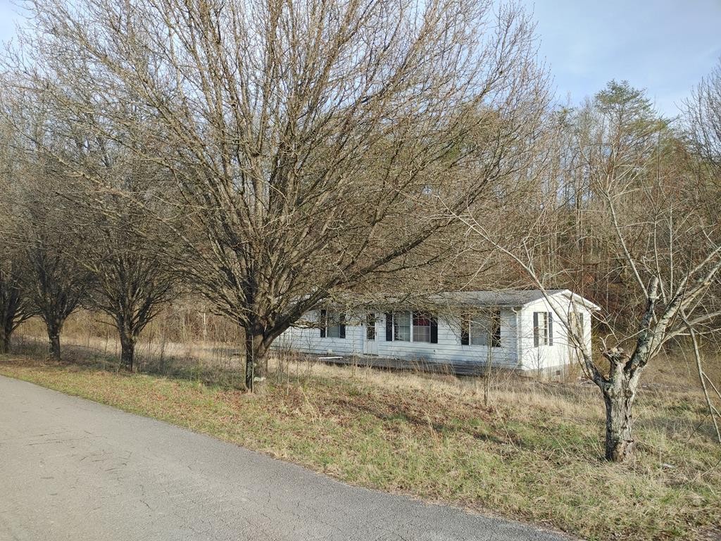 567 Lonesome Pine Road Bybee, TN 37713 - Photo 1 of 6